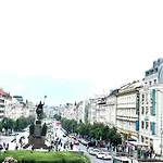Apartament 2-bed In Praha