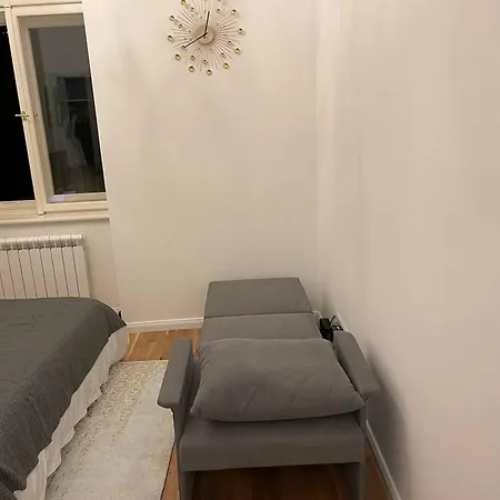2-bed In Praha Апартаменты